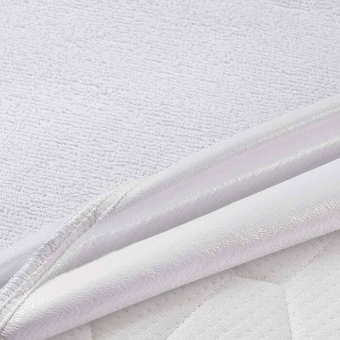 Mattress protector - Image 1