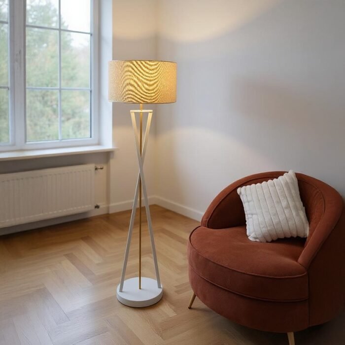 Floor Lamp with Circular Base – LMP-FL-06 - Image 1
